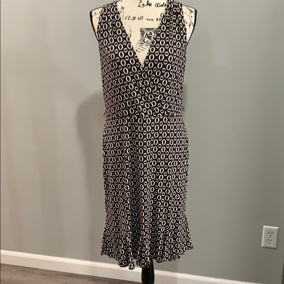AGB Dresses & Skirts - FAUX WRAP DRESS.